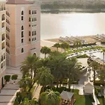 The Ritz-Carlton Abu Dhabi, Grand Canal