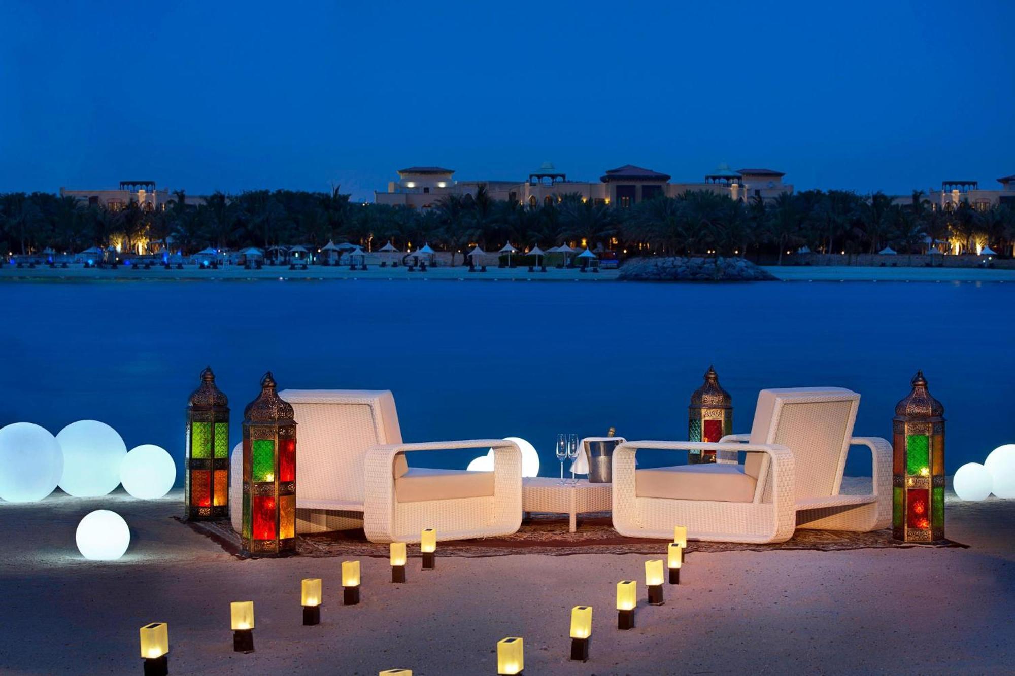 The Ritz-carlton Abu Dhabi, Grand Canal 5*